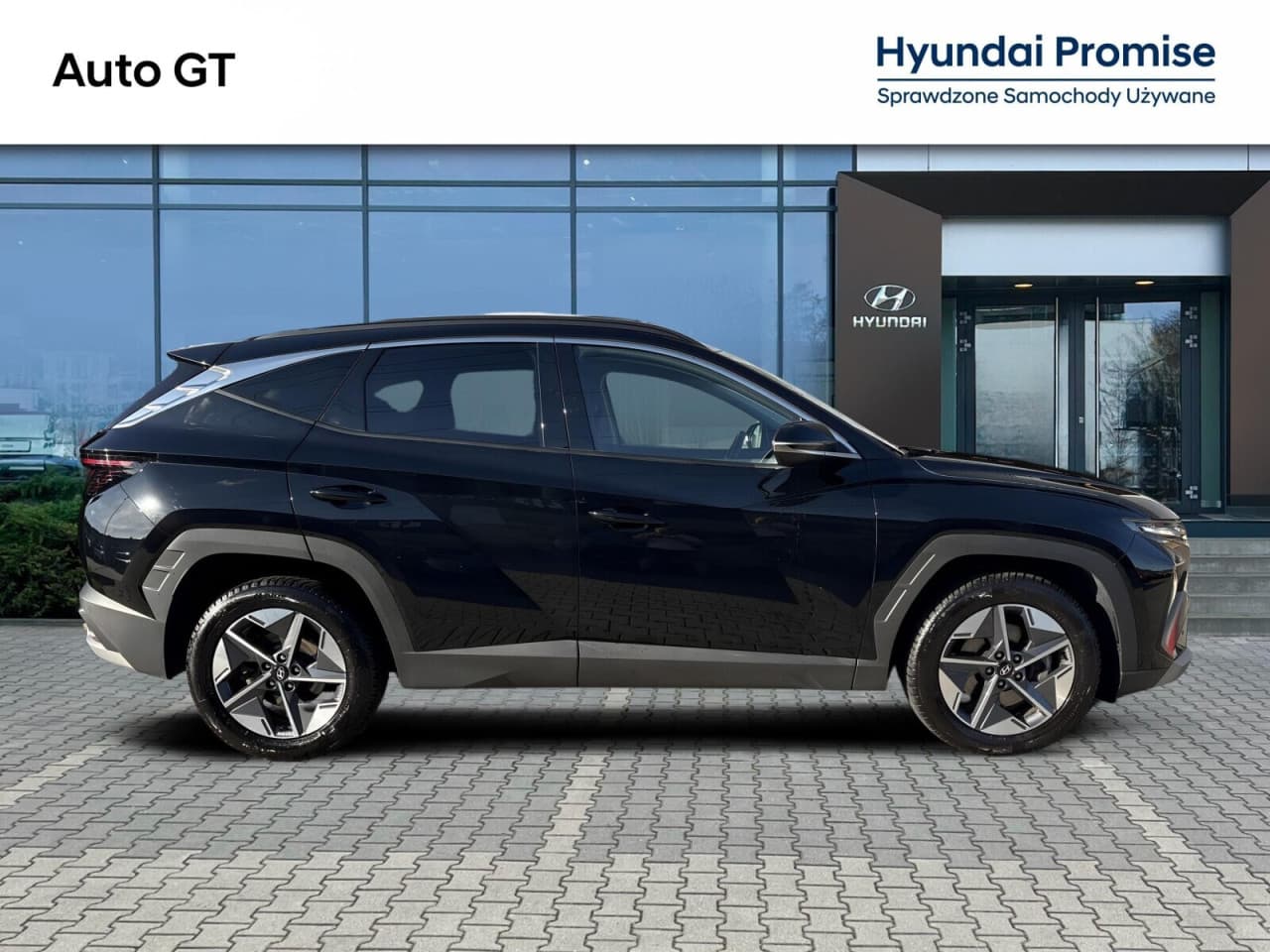 Hyundai Tucson - zdjęcie 15