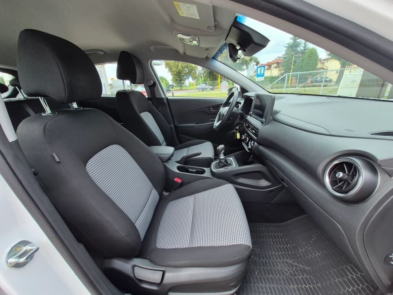 Hyundai Kona - zdjęcie 9